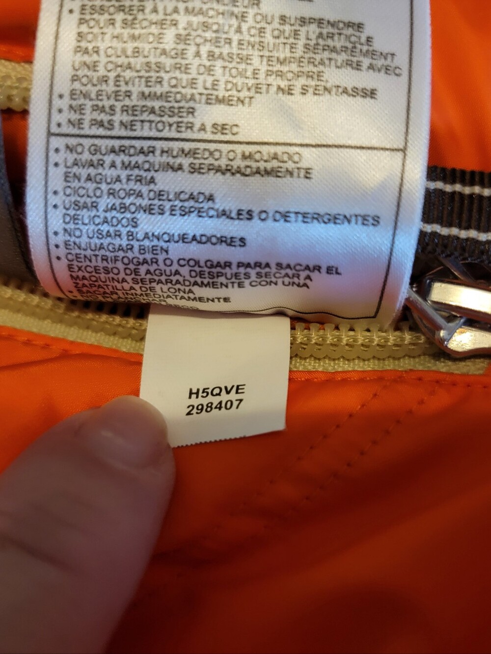 Vintage Nike Bright Orange/Cream Quilted Down Puffer Vest Reversible Size M - Picture 13 of 15